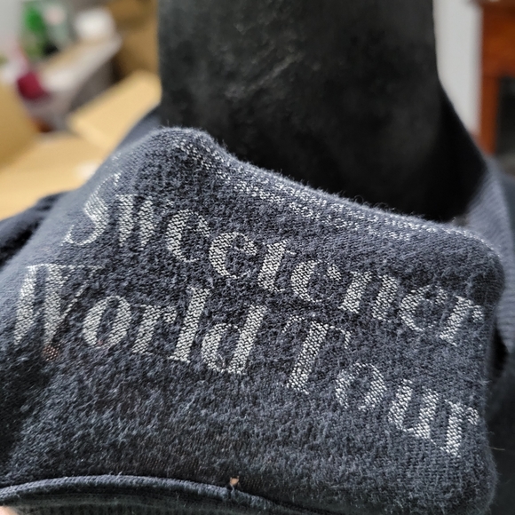 Ariana Grande Universe Sweetener Tour T-Shirt Medium Black - Picture 3 of 4